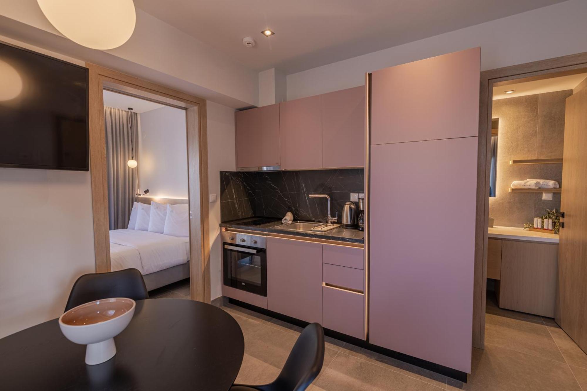 Aeson Premium Living Aparthotel Volos Exterior photo