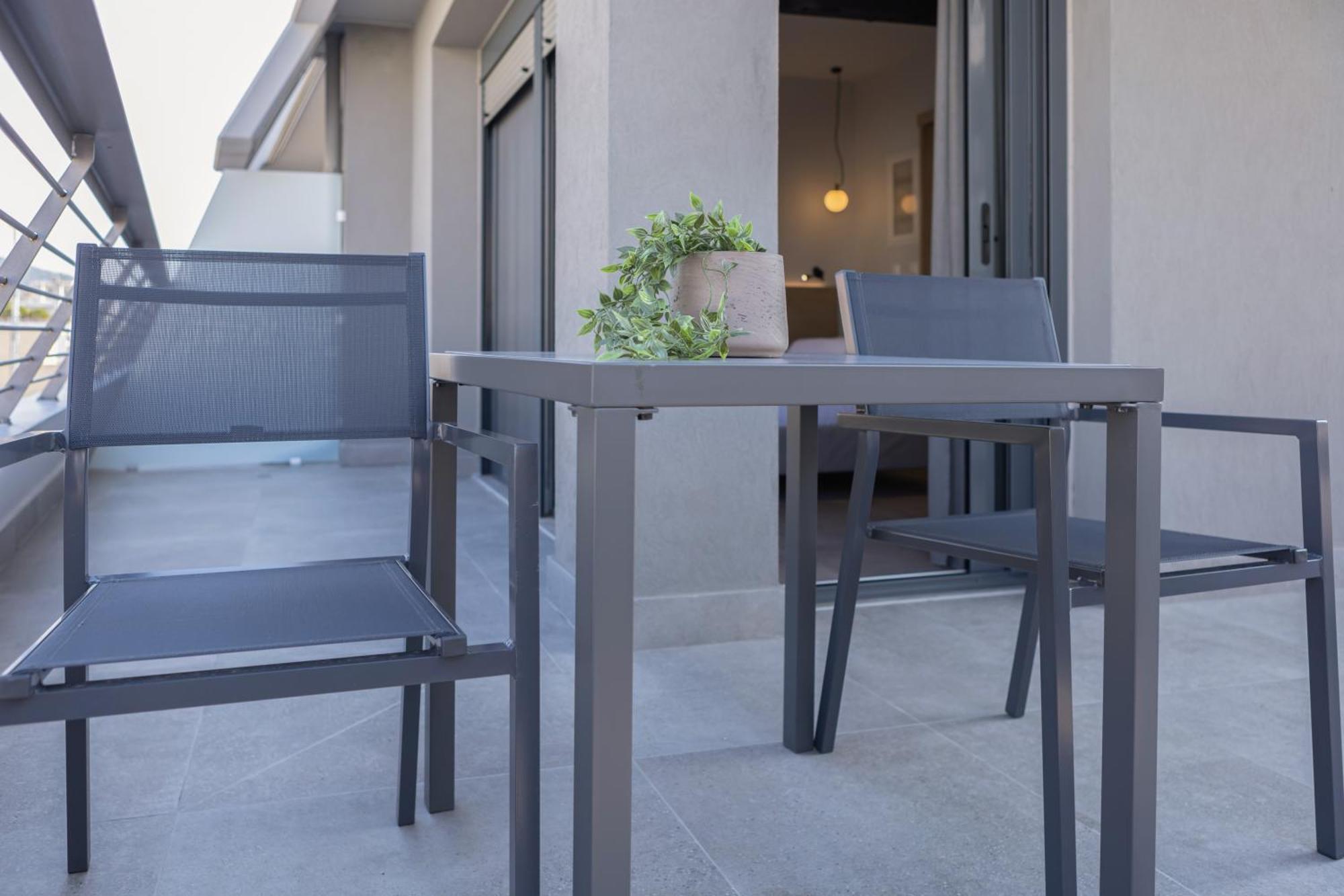 Aeson Premium Living Aparthotel Volos Exterior photo
