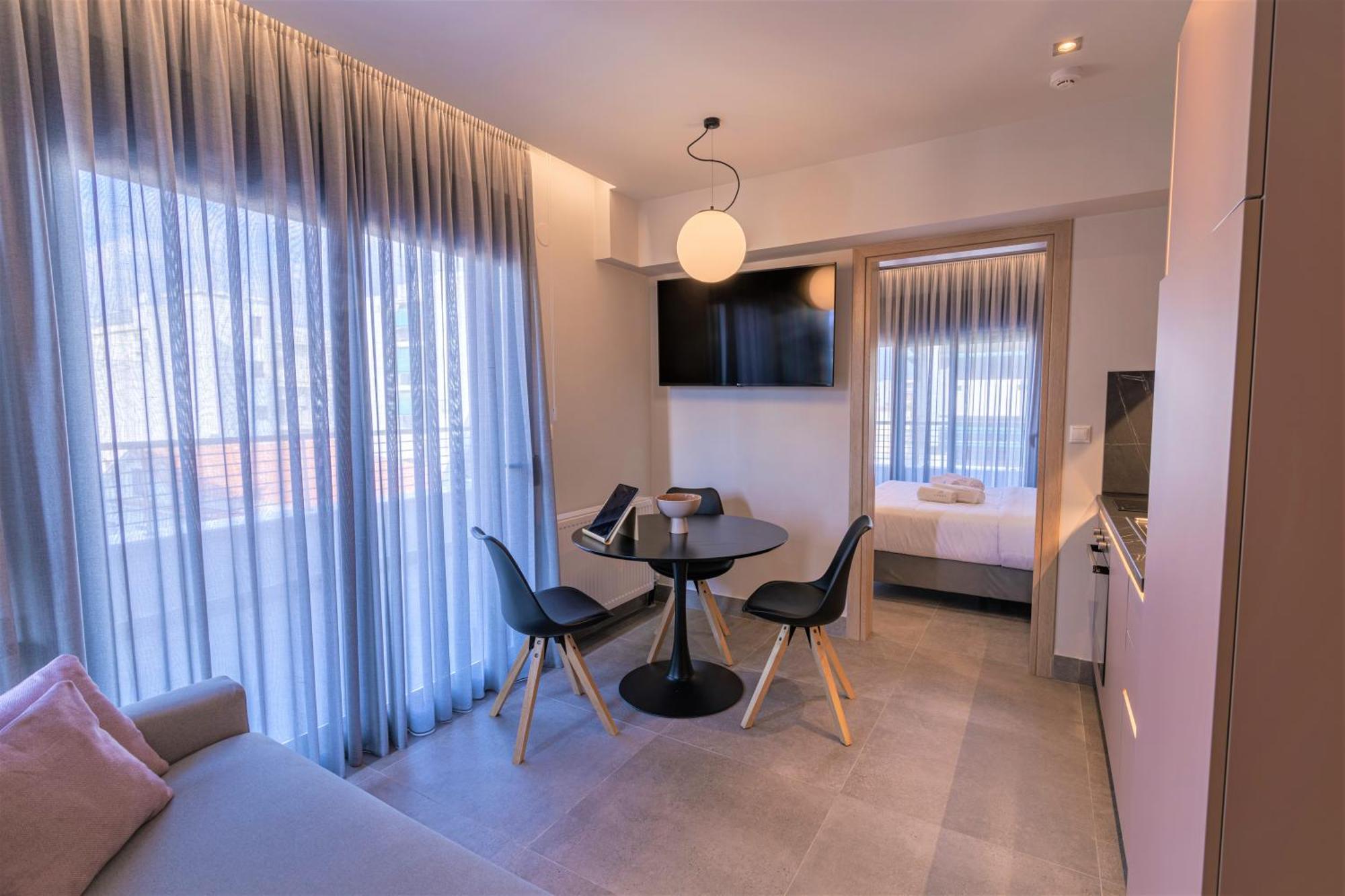 Aeson Premium Living Aparthotel Volos Exterior photo