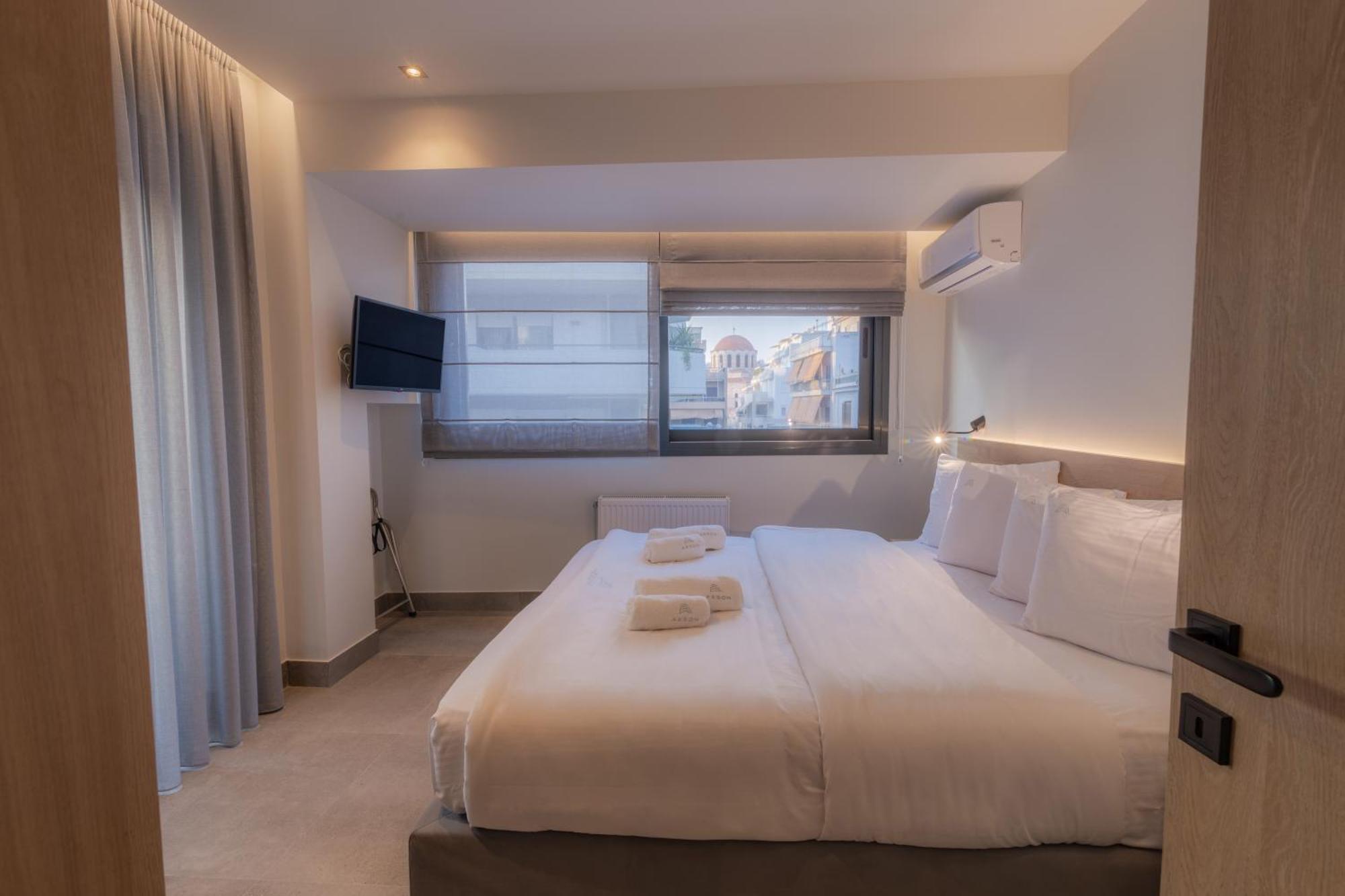 Aeson Premium Living Aparthotel Volos Exterior photo